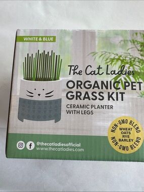 Organic Pet Grass Kit - White & Blue Ceramic Planter